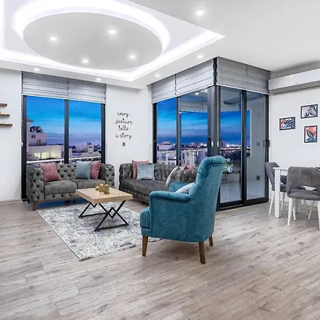 公寓 Luxury Full Sea & Mountain View Penthouses 凯里尼亚