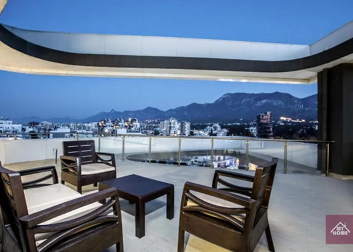 Luxury Full Sea & Mountain View Penthouses アパート *