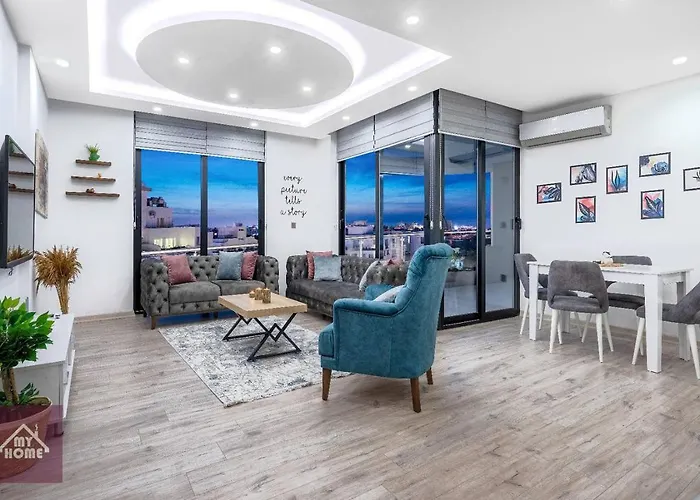 アパート Luxury Full Sea & Mountain View Penthouses キレニア